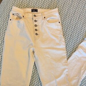 NWOT ABERCROMBIE & FITCH ULTRA HIGH RISE STRAIGHT JEANS - SIZE 27 (4R)